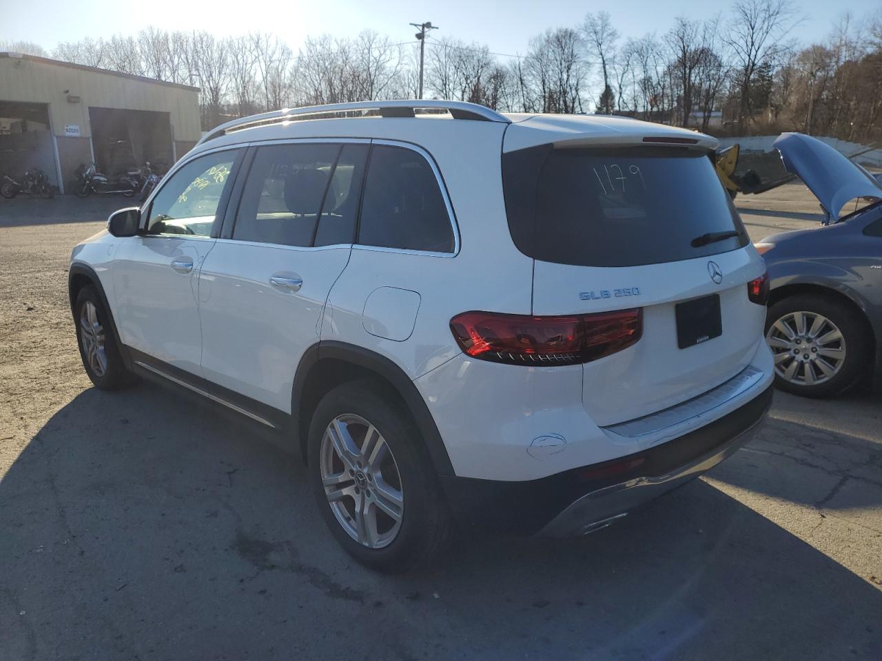 2021 Mercedes-Benz GLB - Image 2