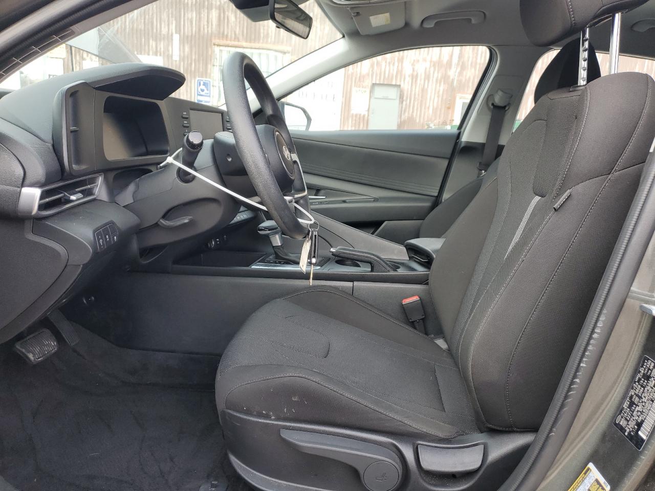 2024 Hyundai Elantra - Image 7