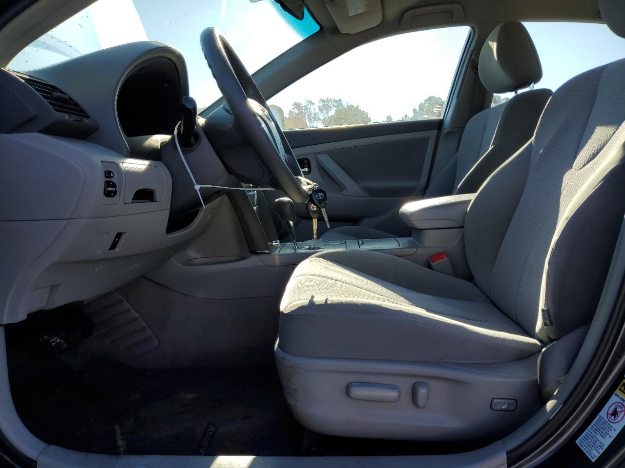 2011 Toyota Camry - Image 7
