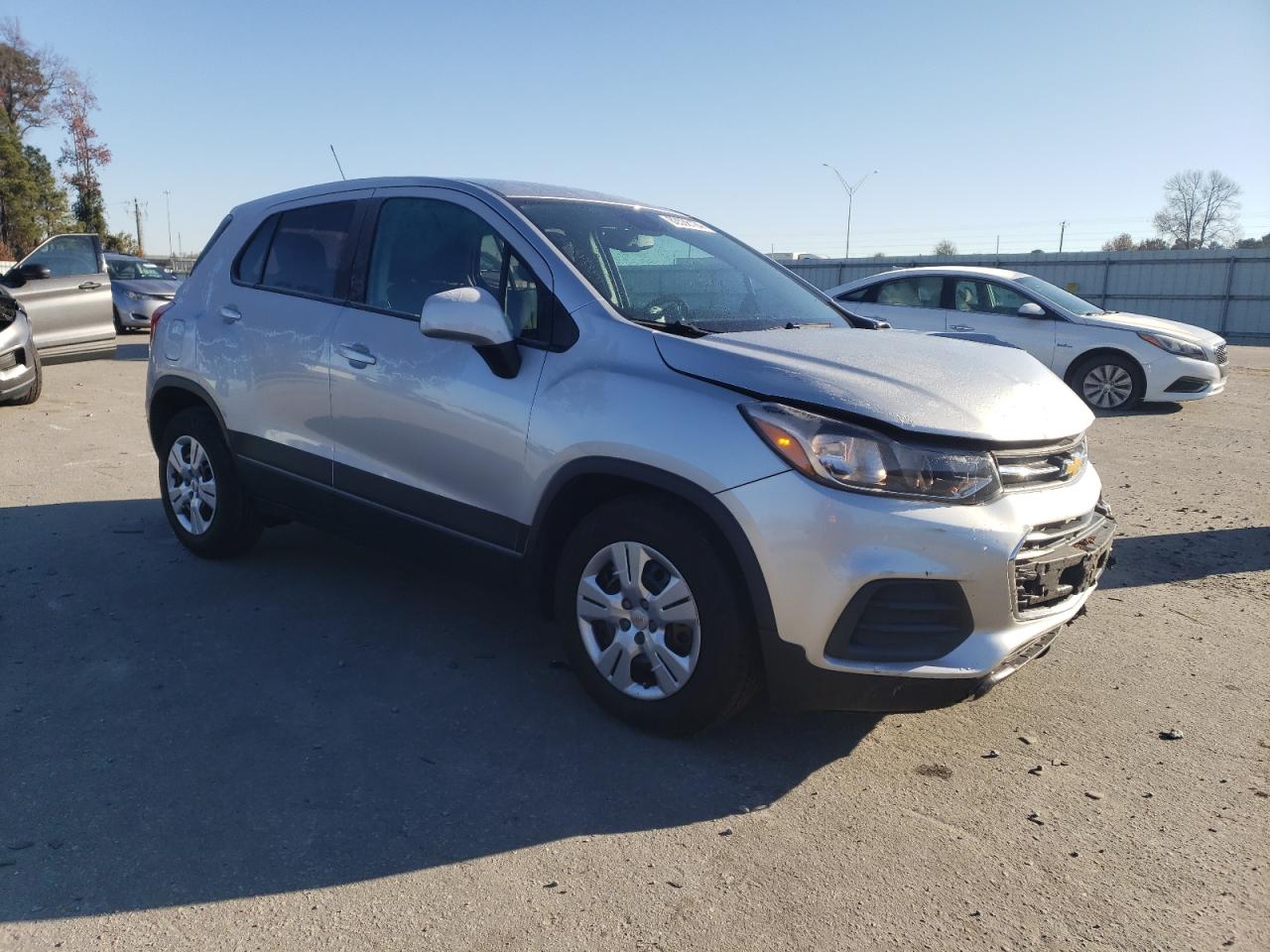 2017 Chevrolet Trax - Image 4
