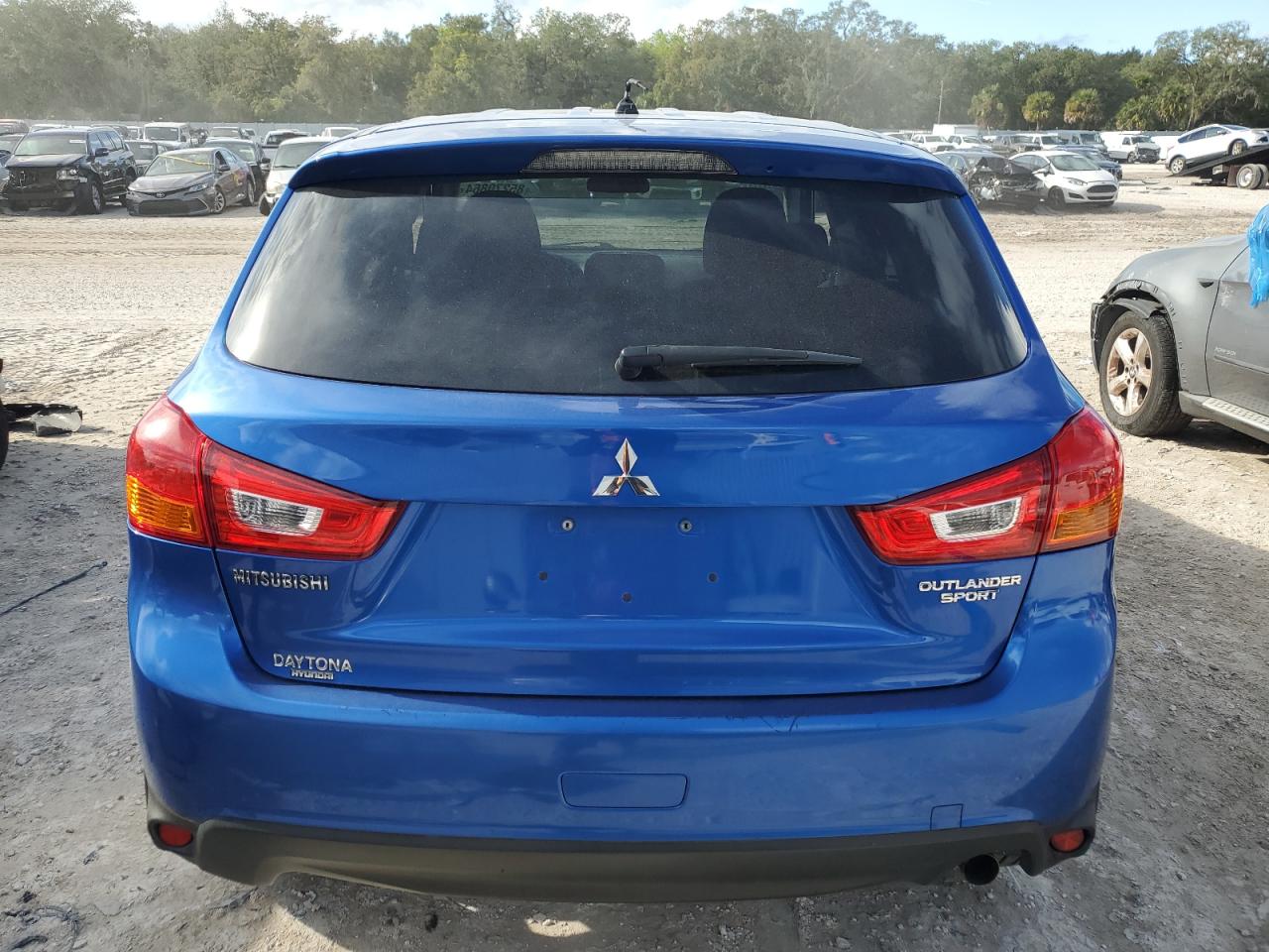 VIN 4A4AP3AU7FE017627 2015 MITSUBISHI OUTLANDER no.6