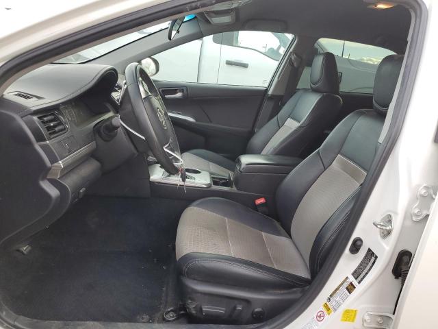  TOYOTA CAMRY 2014 Белый