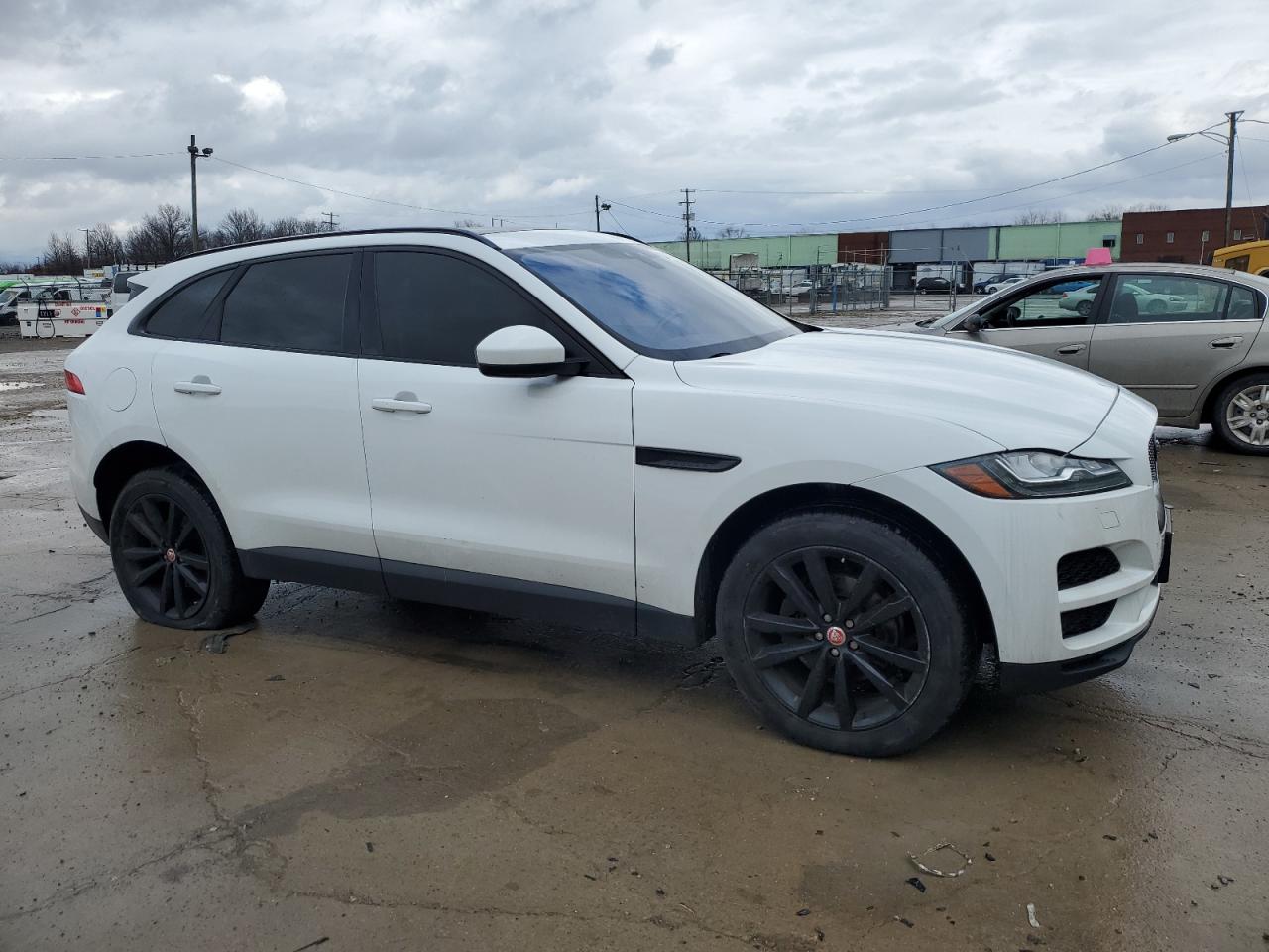 VIN SADCK2FX7JA270396 2018 JAGUAR F-PACE no.4