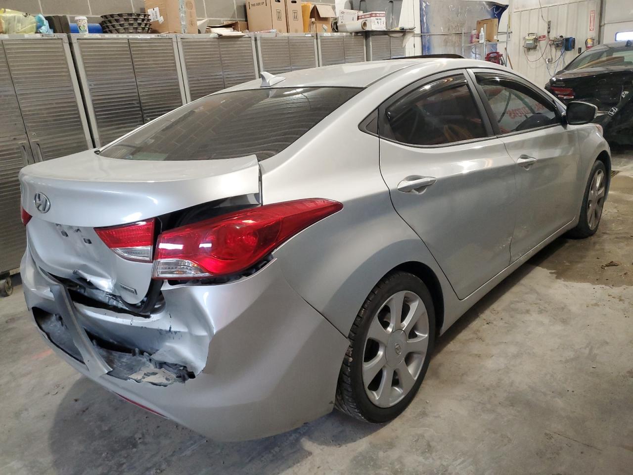 VIN KMHDH4AE9DU988286 2013 HYUNDAI ELANTRA no.3