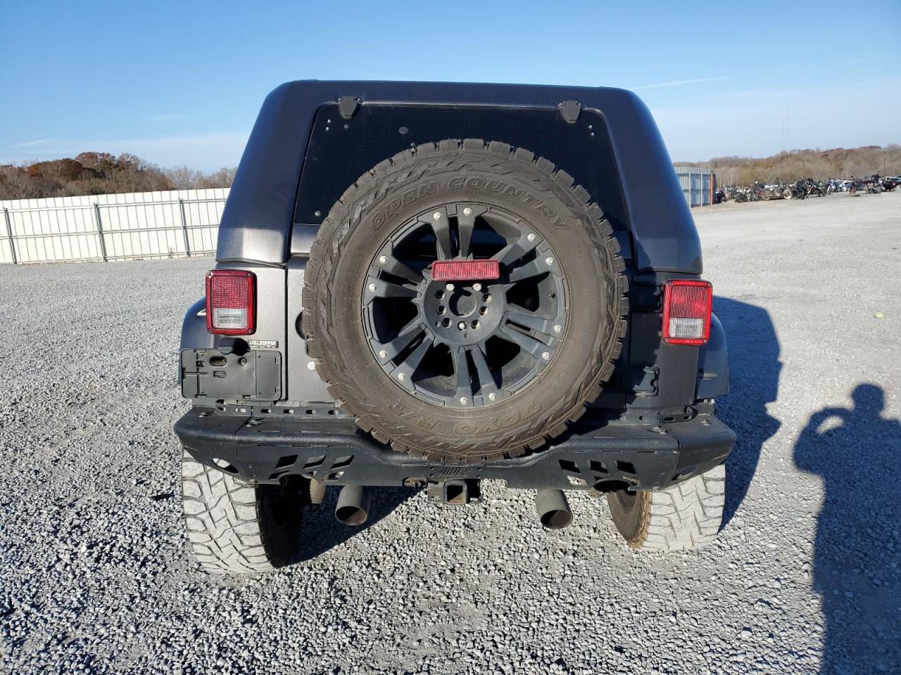 2017 Jeep Wrangler - Image 6