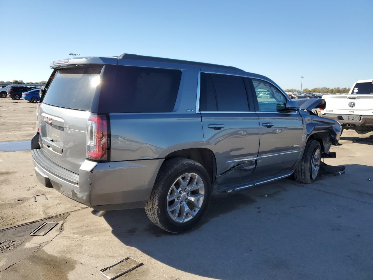 2020 GMC Yukon - Image 3
