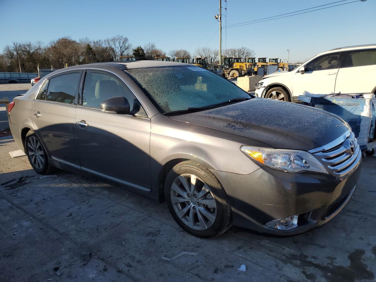 2012 Toyota Avalon - Image 4