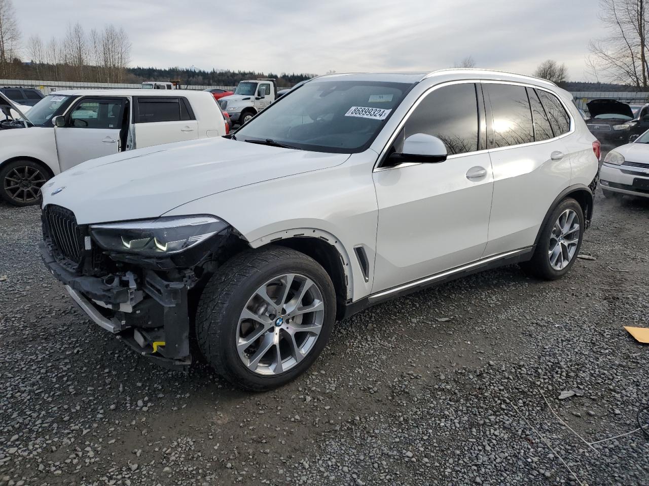 VIN 5UXCR6C54KLL02551 2019 BMW X5 no.1