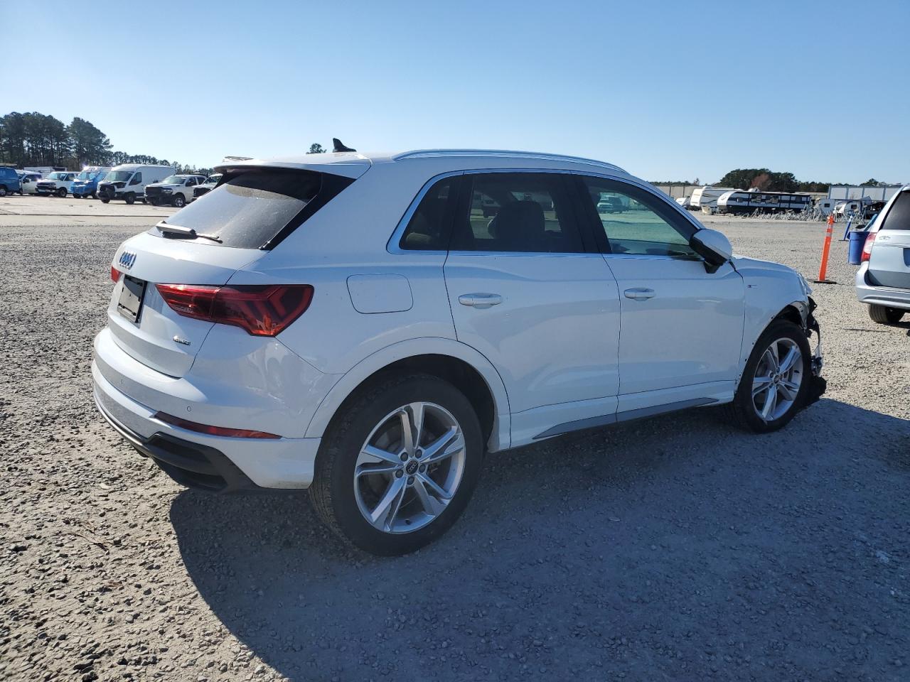 2022 Audi Q3 - Image 3