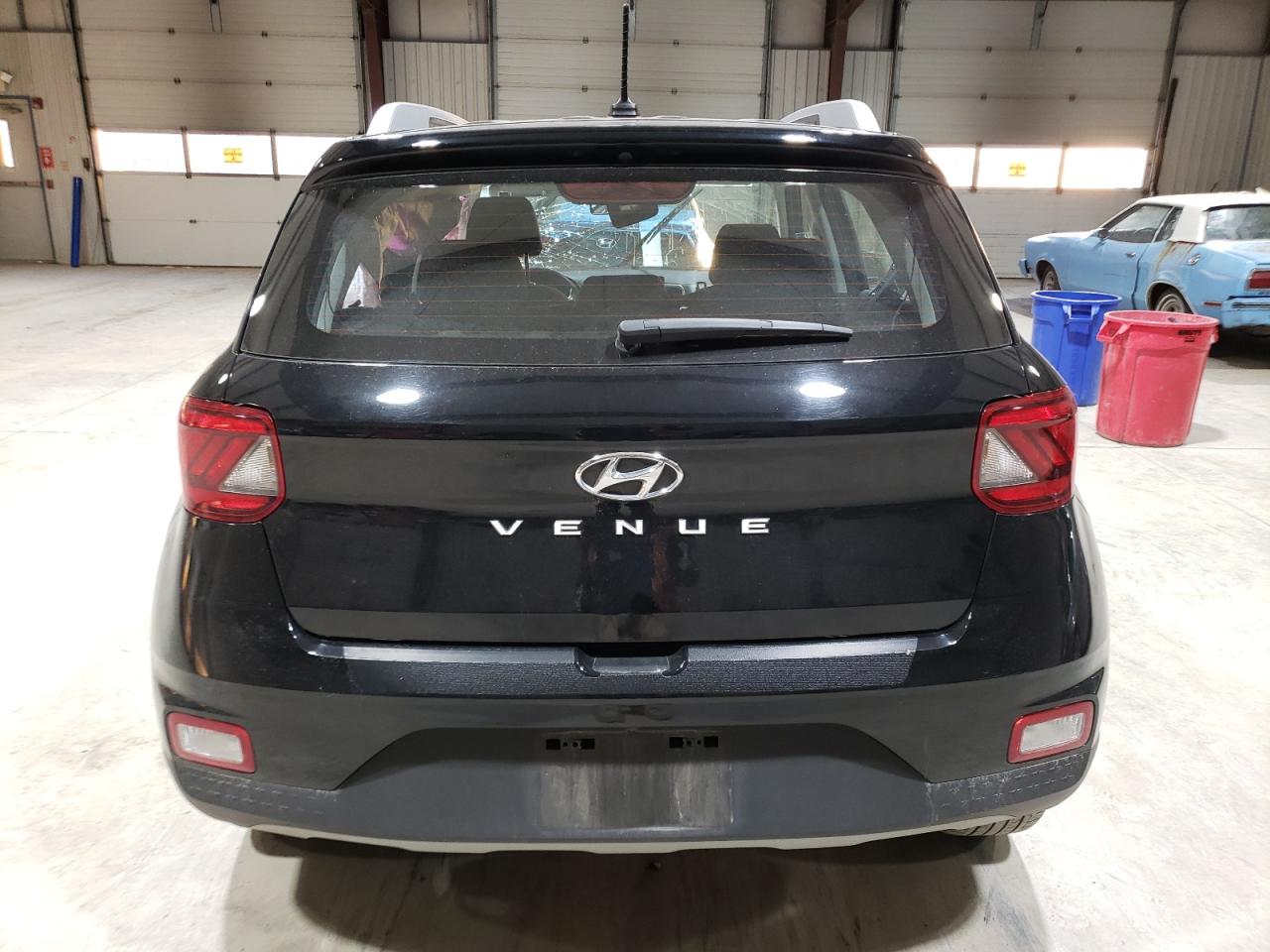 2023 Hyundai Venue - Image 6