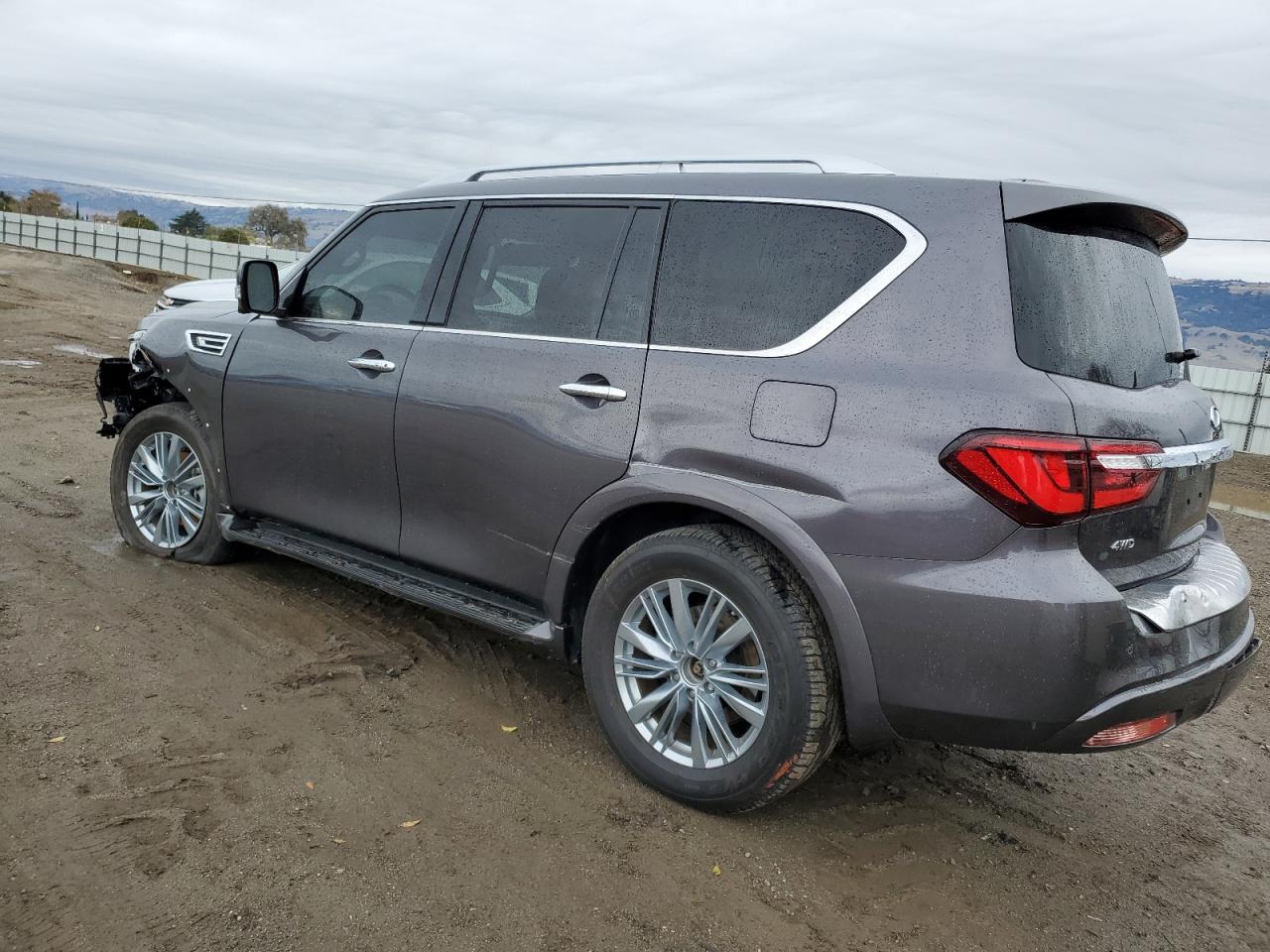 2024 Infiniti QX80 - Image 2