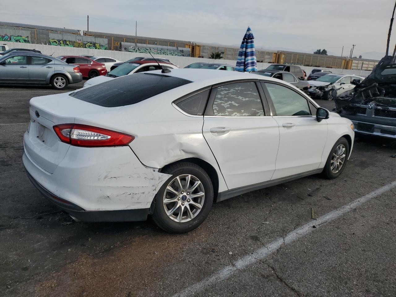 VIN 3FA6P0G70FR294586 2015 FORD FUSION no.3