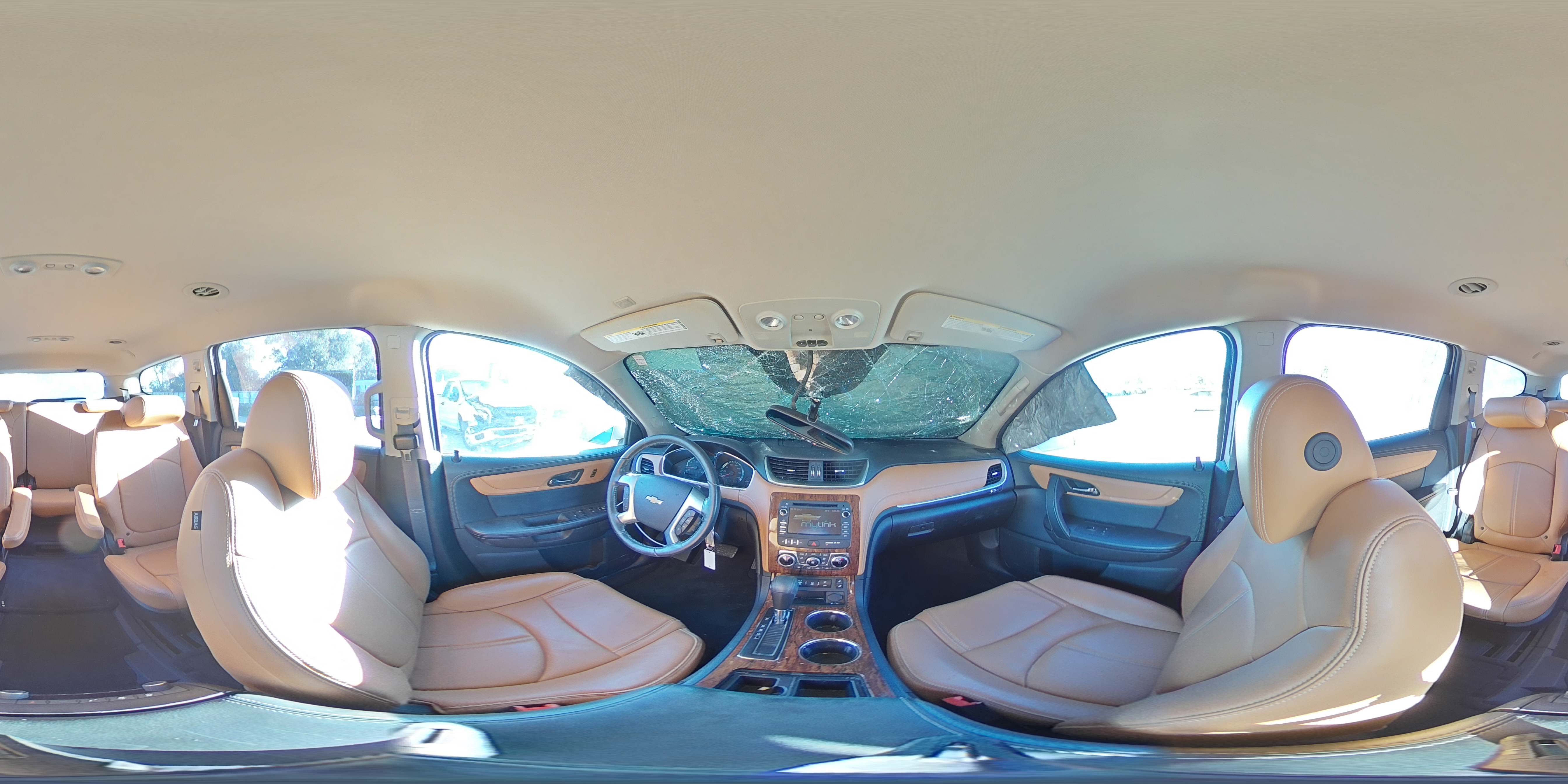 2014 Chevrolet Traverse - Image 16