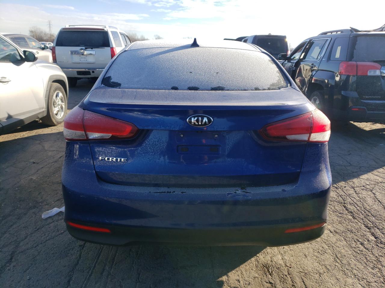 2017 Kia Forte - Image 6