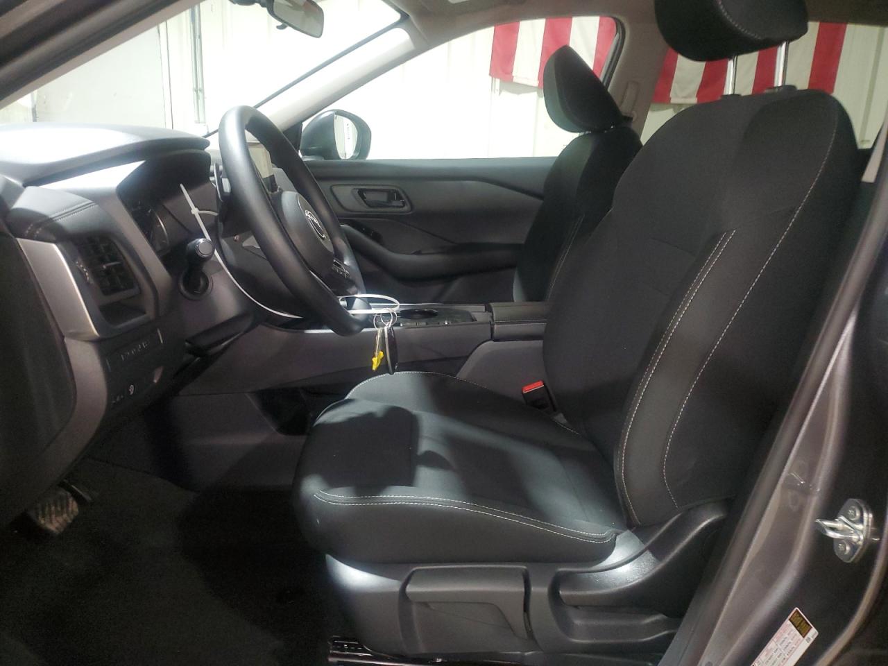 2024 Nissan Rogue - Image 7