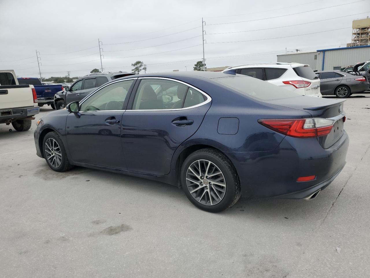 VIN JTHBK1GG6G2226777 2016 LEXUS ES350 no.2