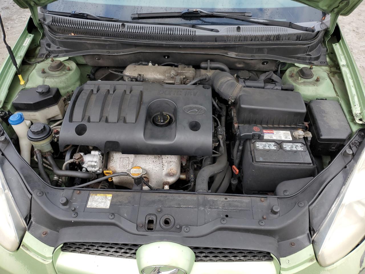 2009 Hyundai Accent - Image 11