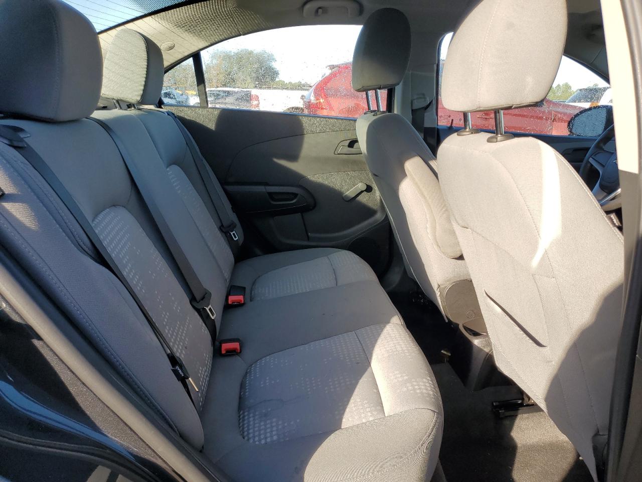 2020 Chevrolet Sonic - Image 10