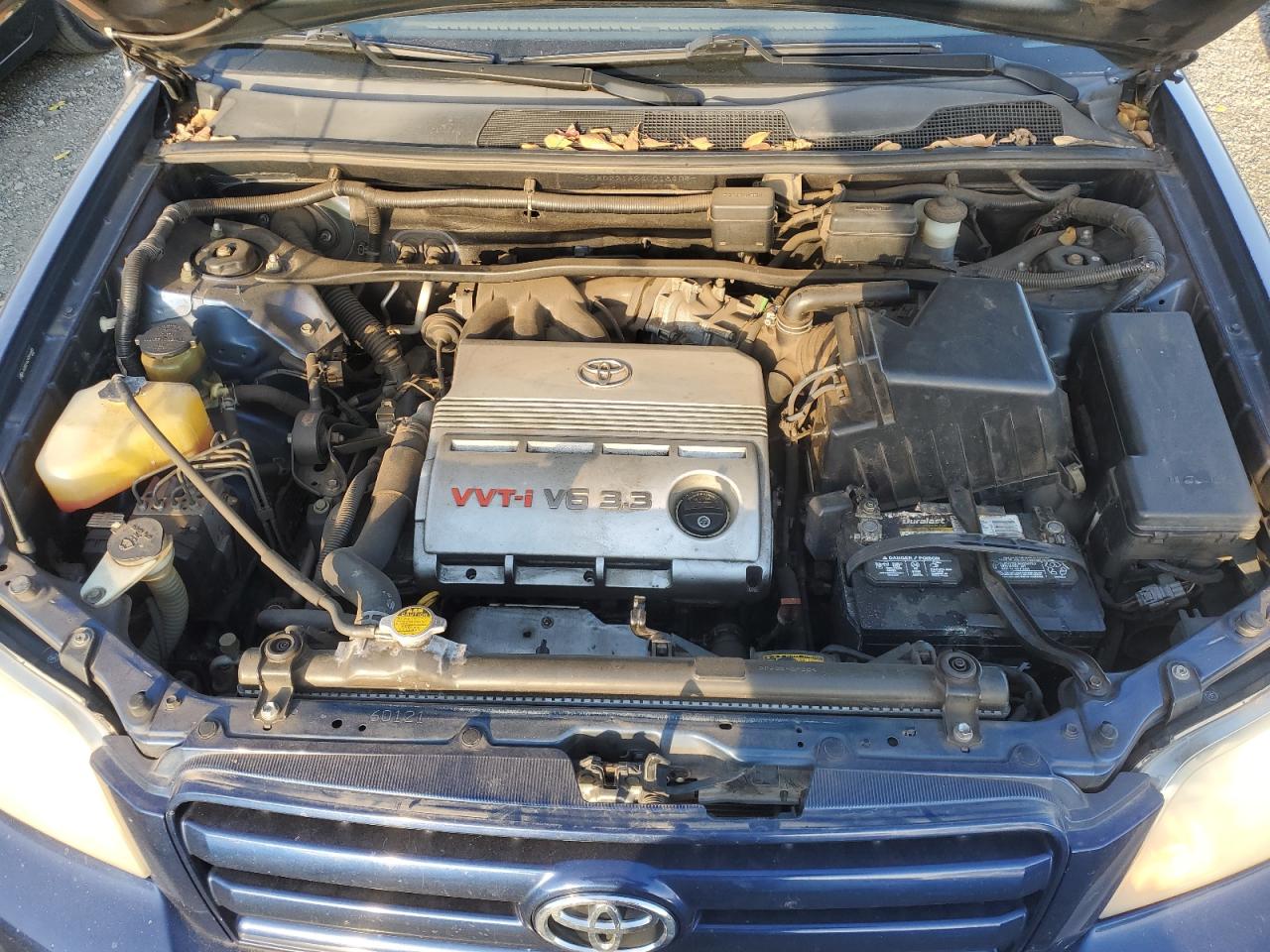 2004 Toyota Highlander - Image 13