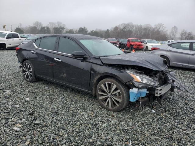  NISSAN ALTIMA 2019 Czarny