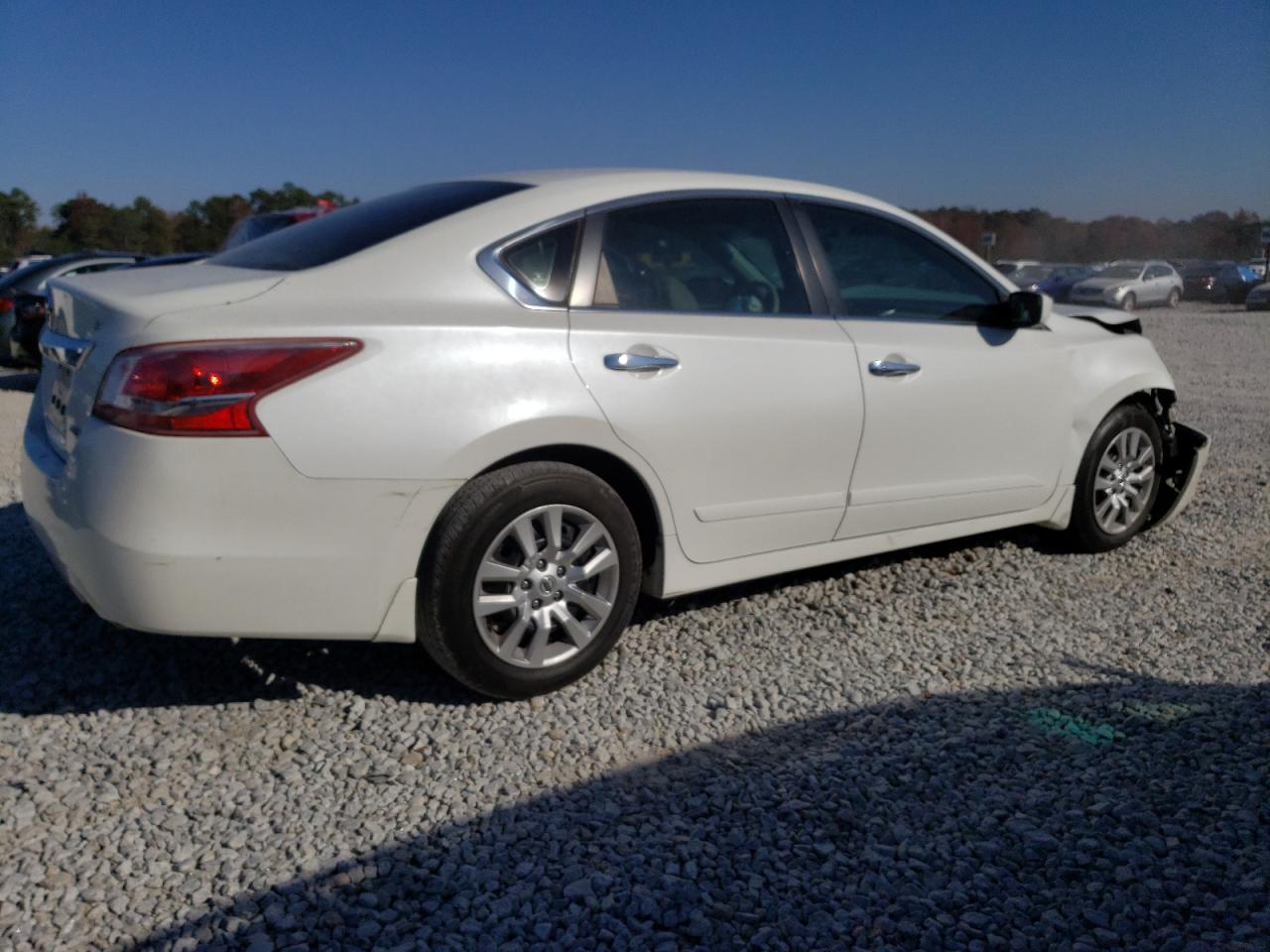 2013 Nissan Altima - Image 3