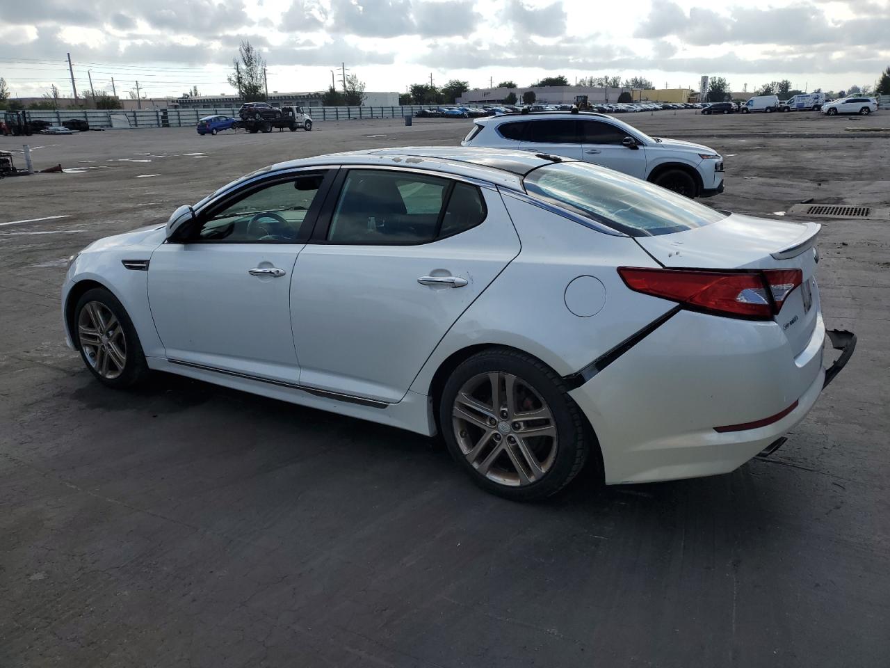 VIN 5XXGR4A6XDG157229 2013 KIA OPTIMA no.2