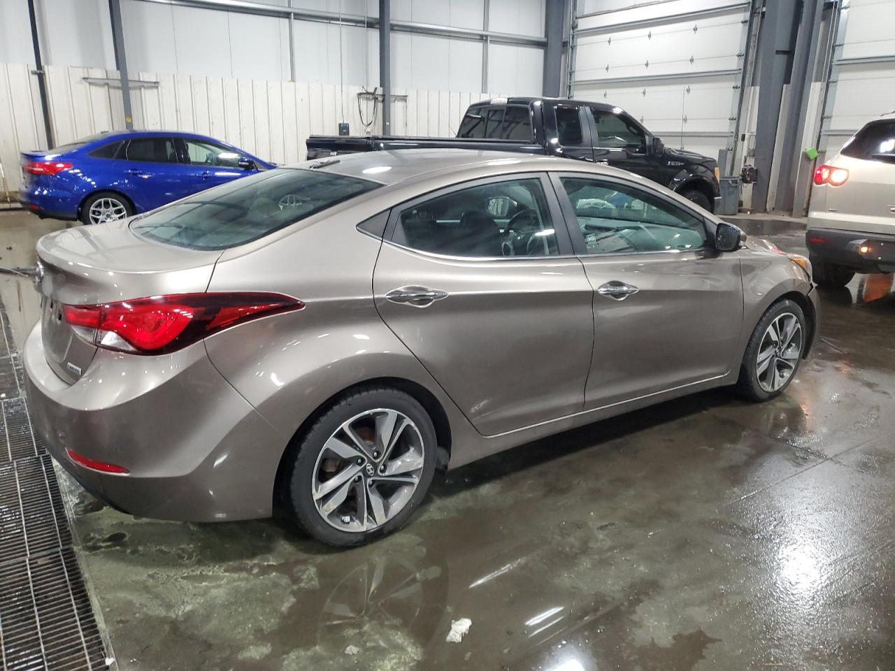 2014 Hyundai Elantra - Image 3