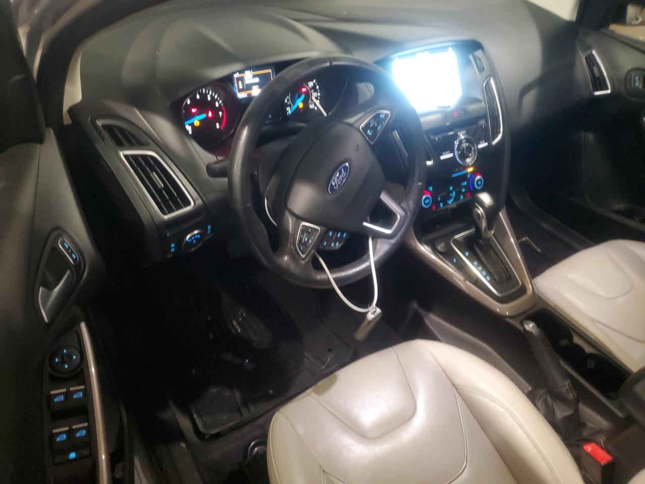 2018 Ford Focus - Image 8