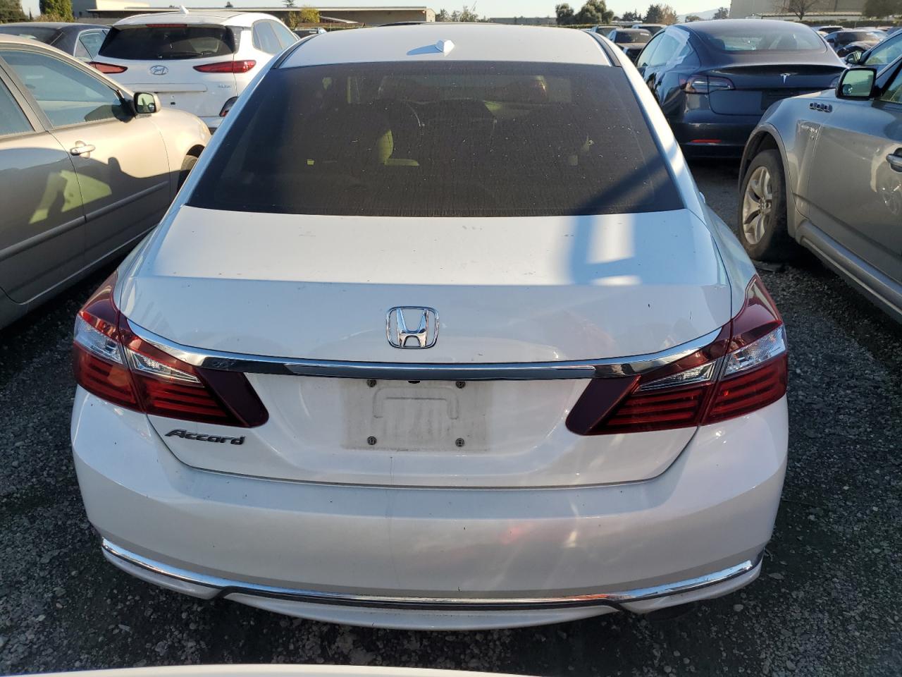 2016 Honda Accord - Image 6