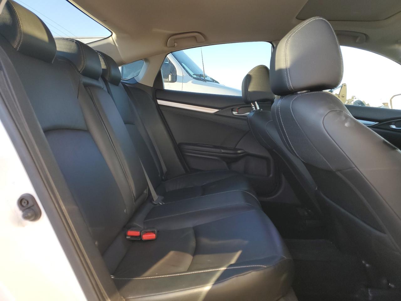 2018 Honda Civic - Image 10