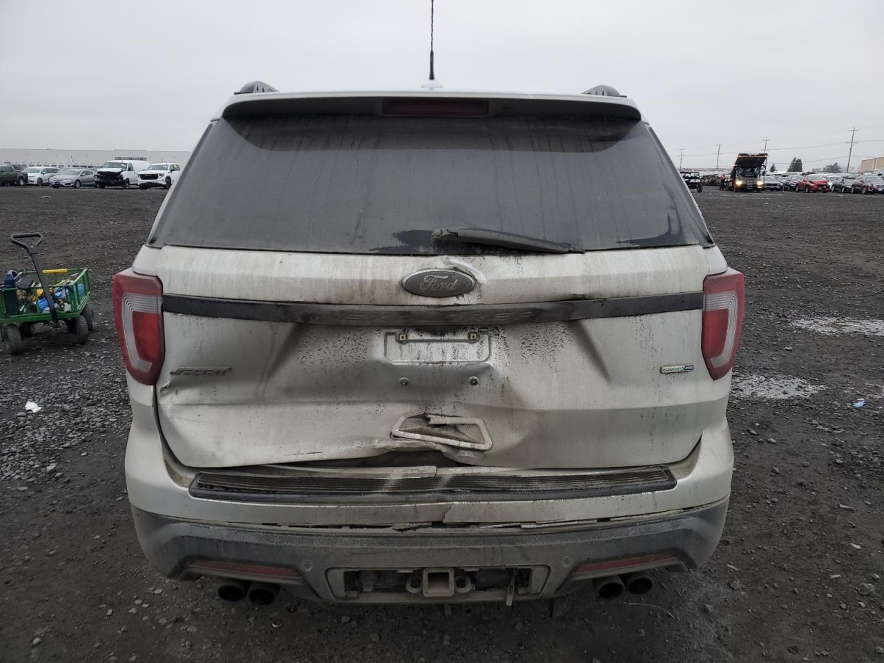 2018 Ford Explorer - Image 6
