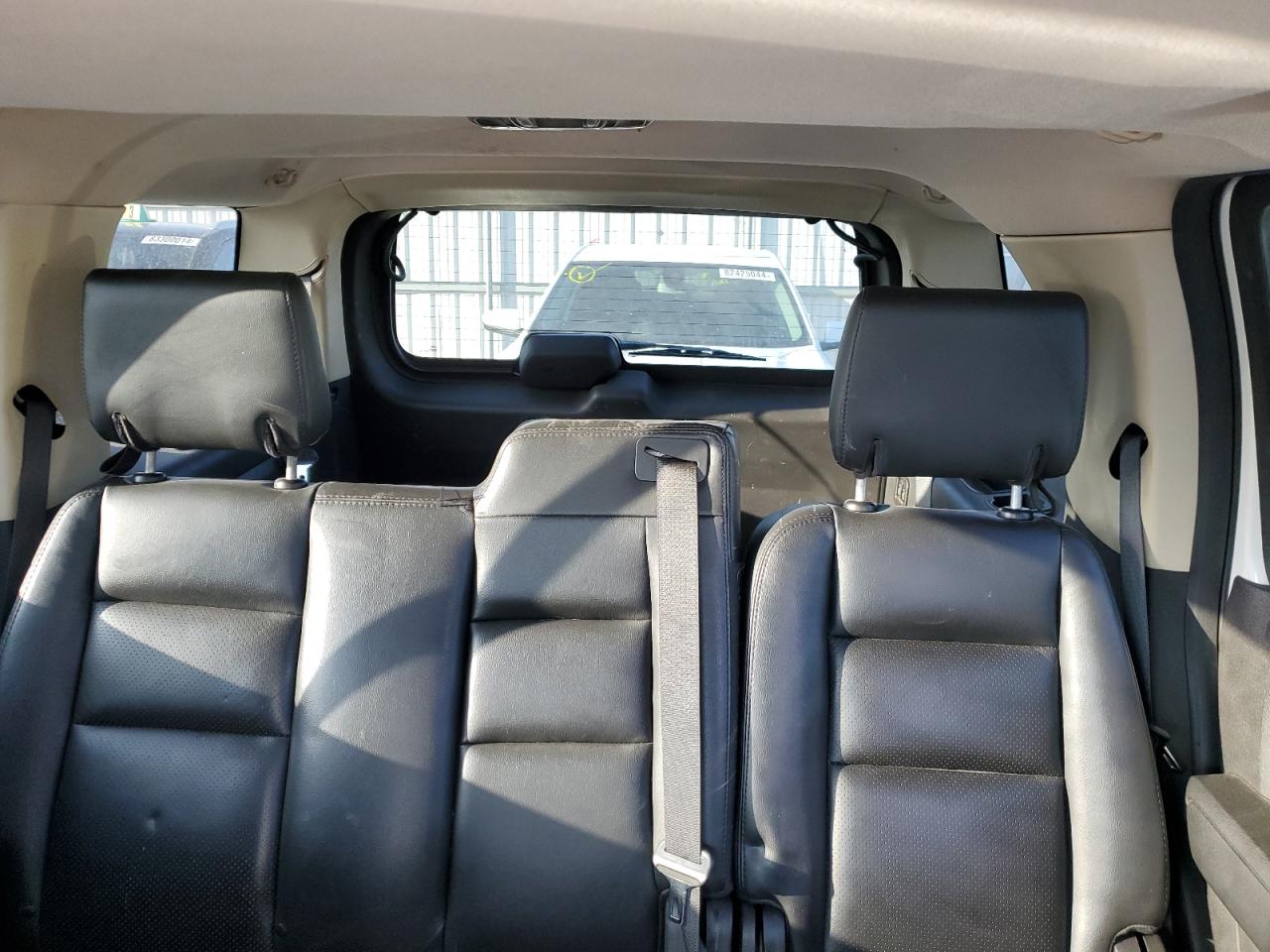 2010 Mercury Mountaineer - Image 10