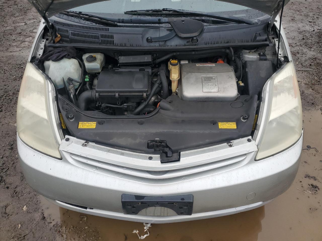 2005 Toyota Prius - Image 11