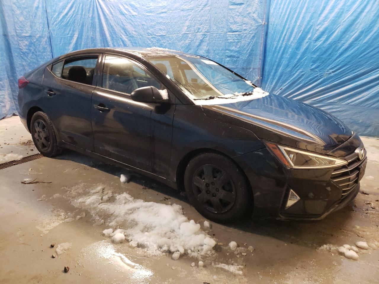 2019 Hyundai Elantra - Image 4