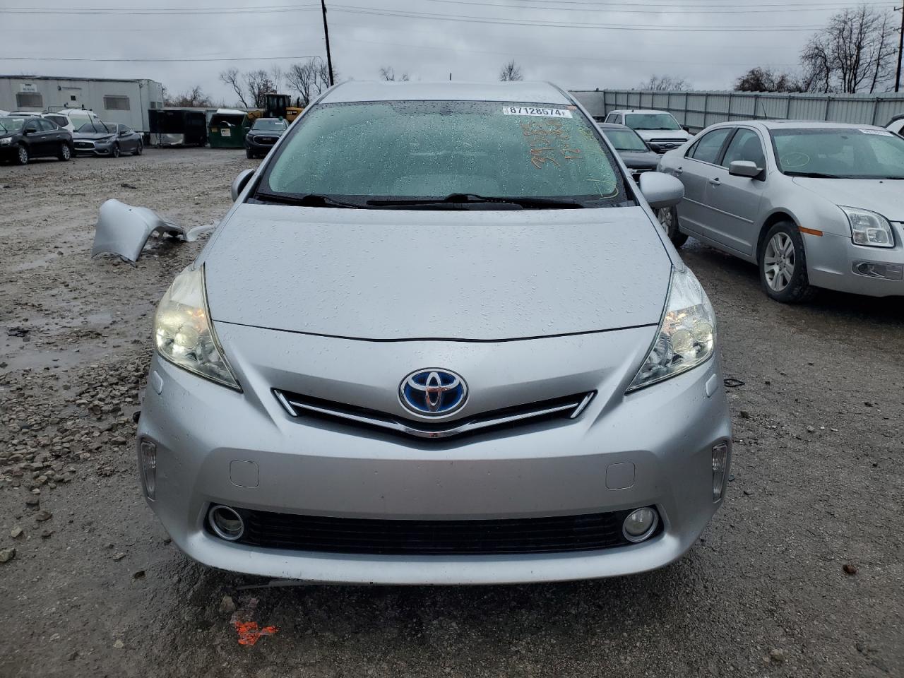 2014 Toyota Prius - Image 5