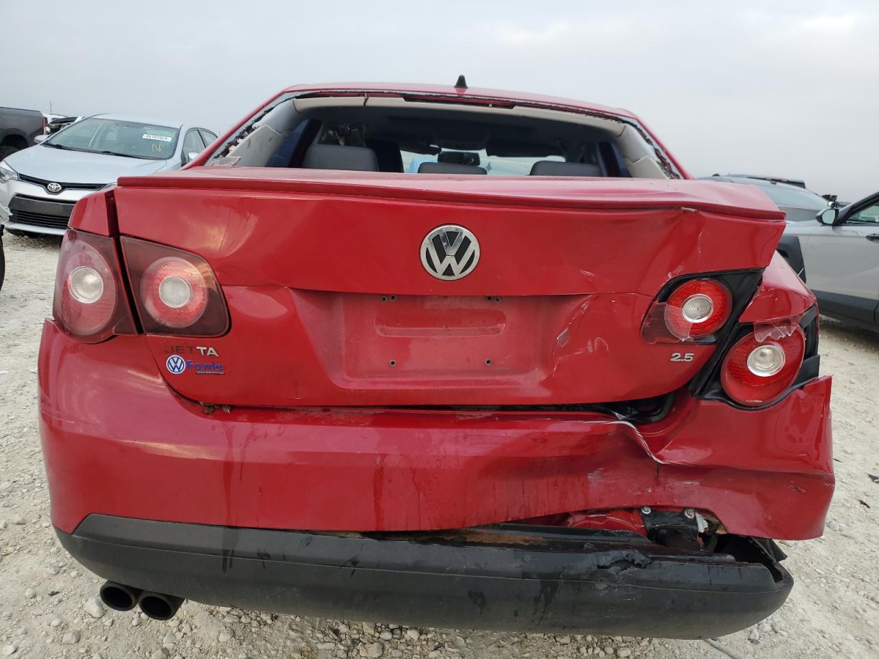2010 Volkswagen Jetta - Image 6