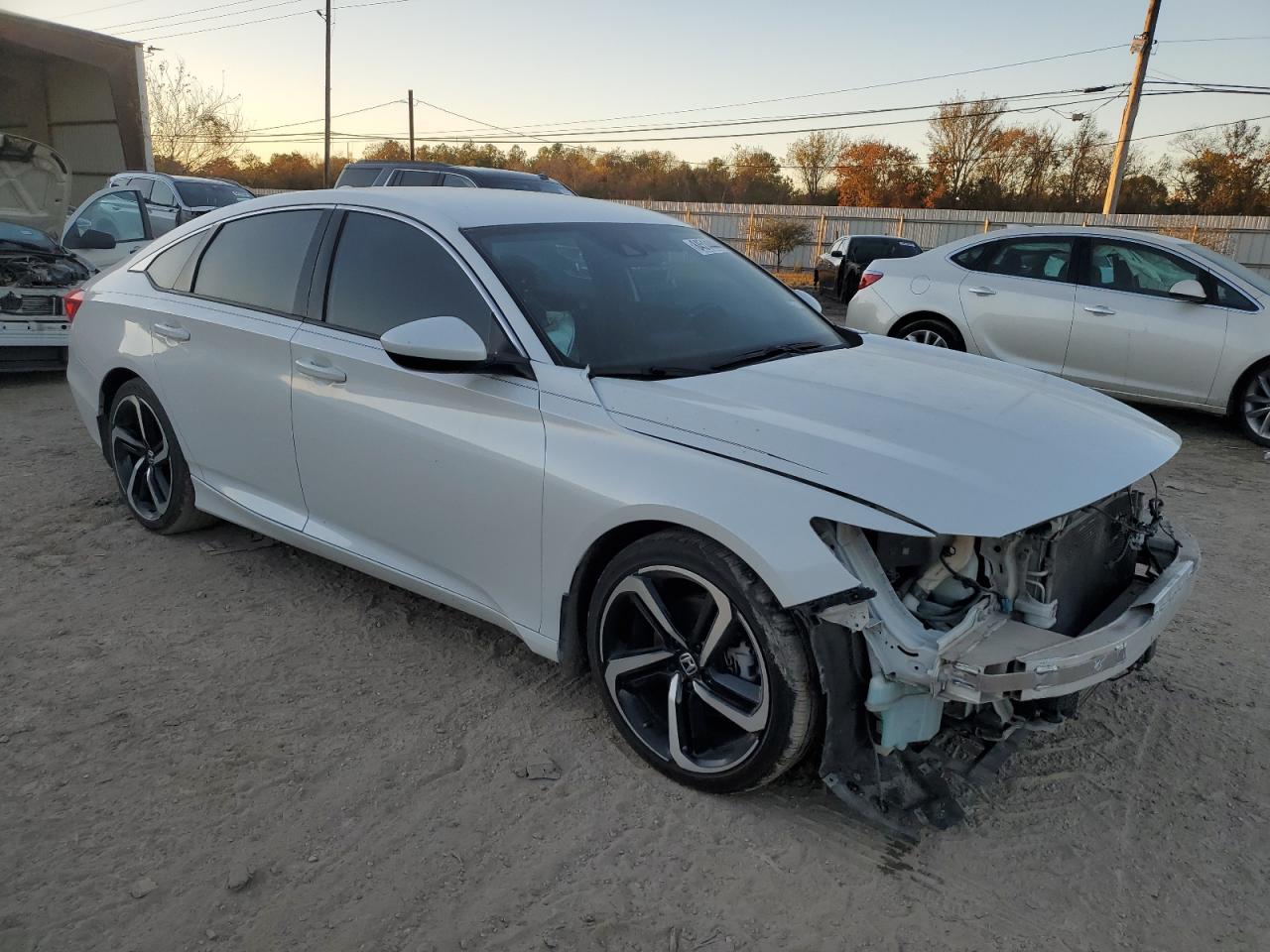 VIN 1HGCV1F34JA179307 2018 HONDA ACCORD no.4