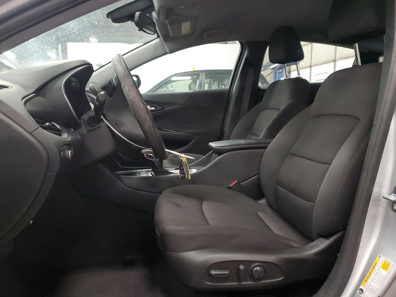 2022 Chevrolet Malibu - Image 7