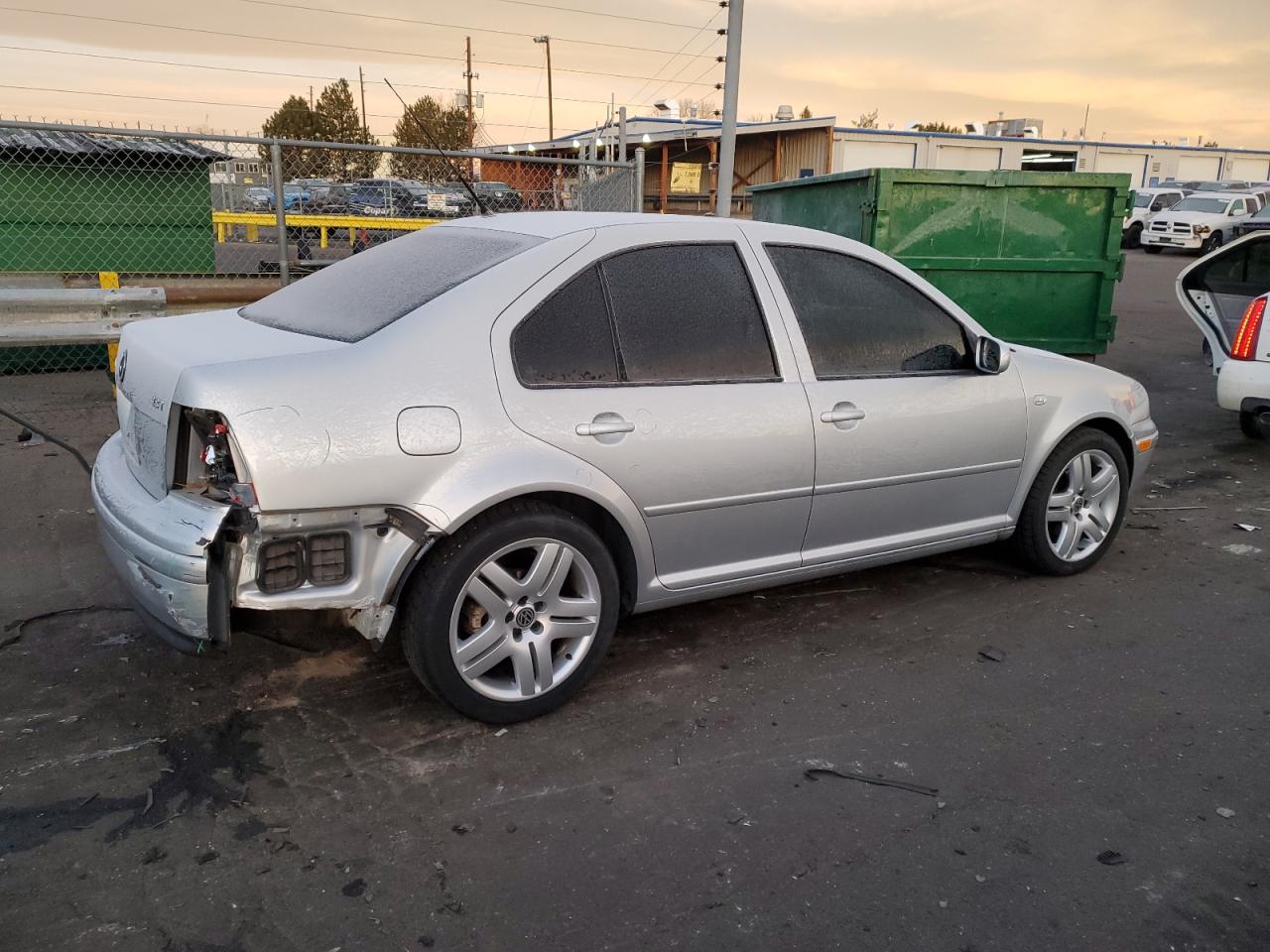 2002 Volkswagen Jetta - Image 3