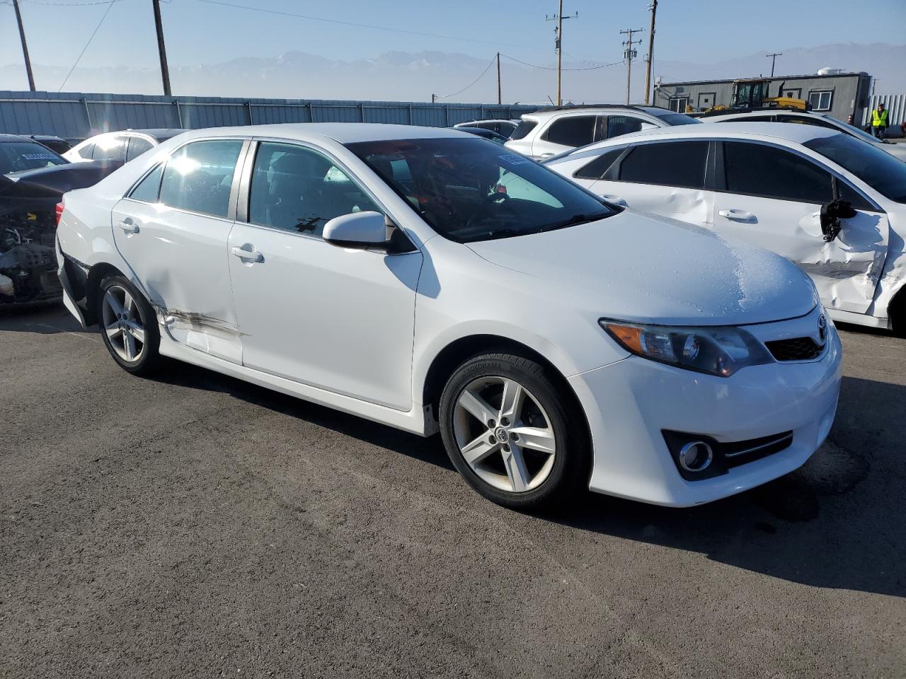 2014 Toyota Camry - Image 4