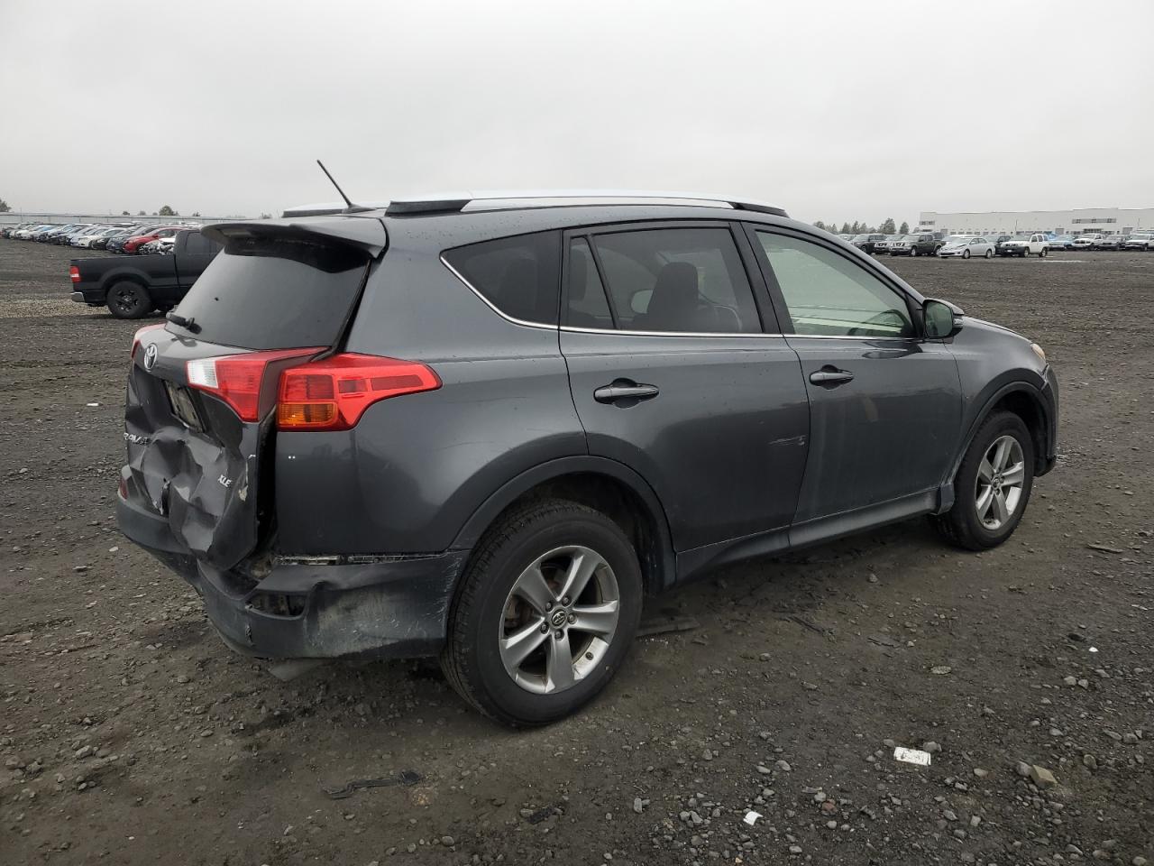 2015 Toyota RAV 4 - Image 3