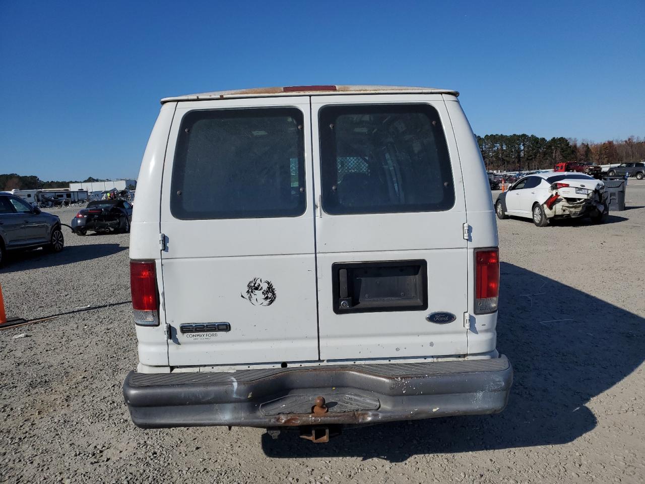 2006 Ford Econoline - Image 6
