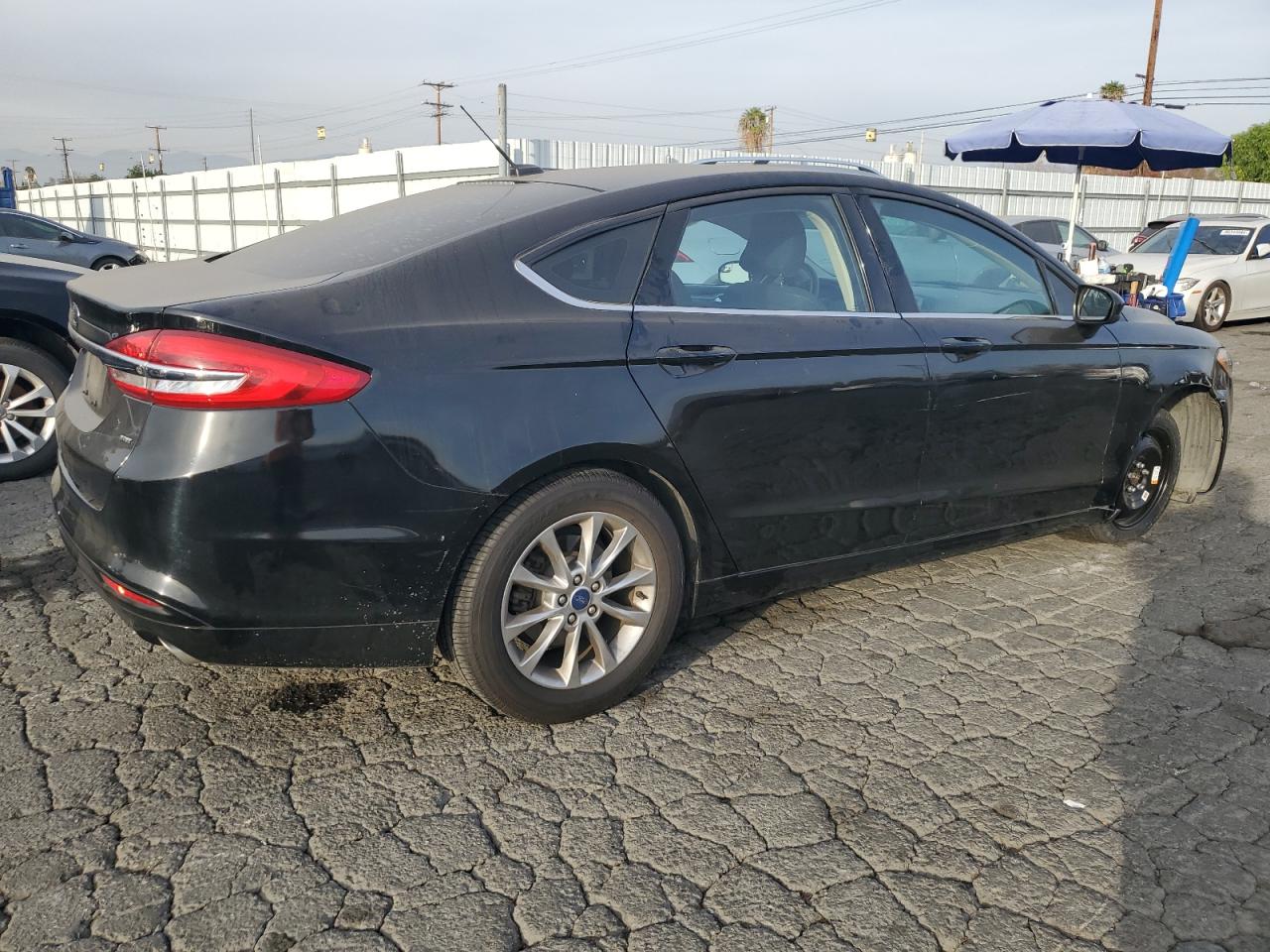 VIN 3FA6P0H76HR149487 2017 FORD FUSION no.3