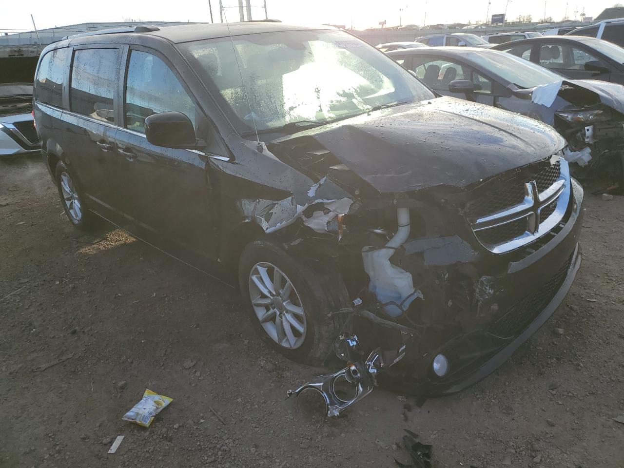 VIN 2C4RDGCG5KR789039 2019 DODGE CARAVAN no.4