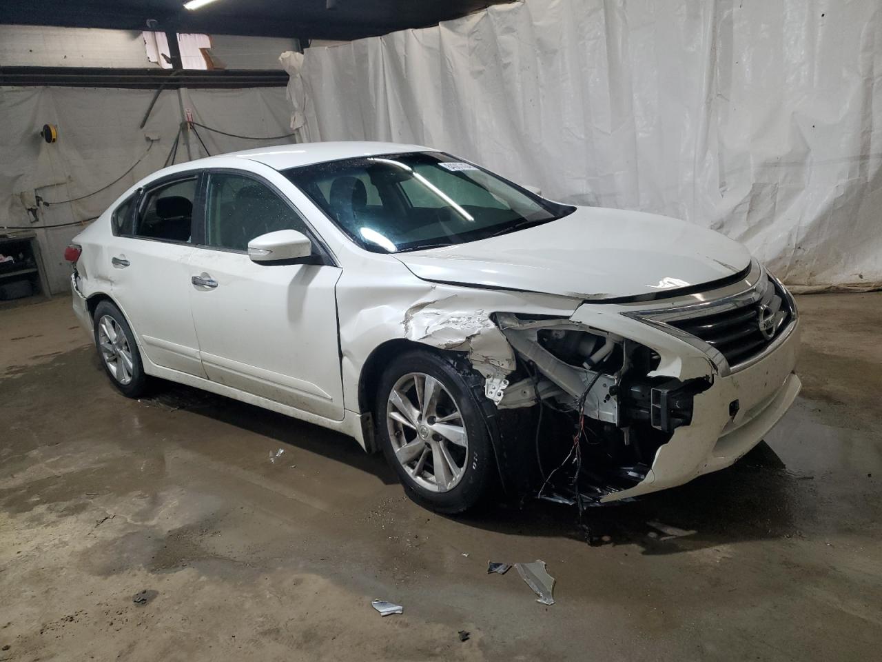 2015 Nissan Altima - Image 4