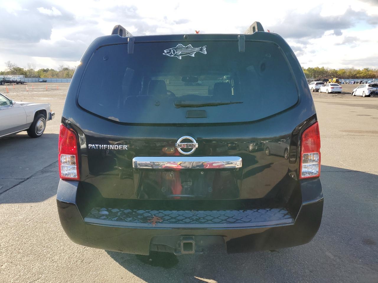 2011 Nissan Pathfinder - Image 6