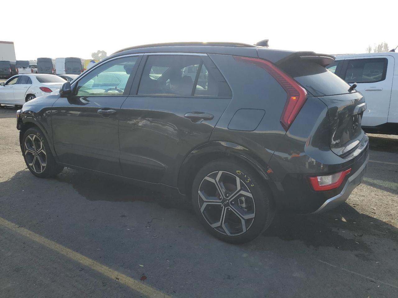 VIN KNDCR3LE0R5178356 2024 KIA NIRO no.2