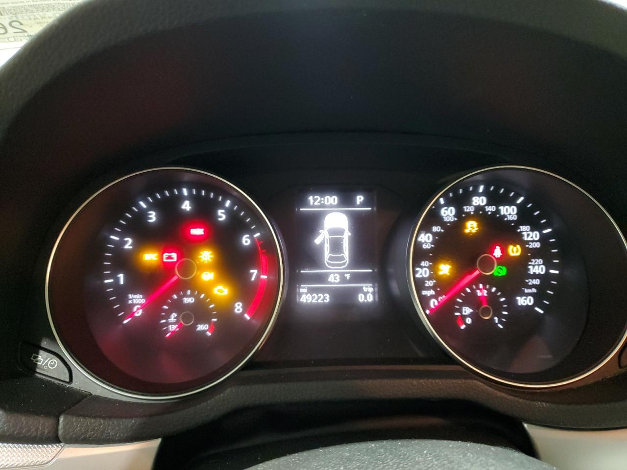 2018 Volkswagen Passat - Image 9