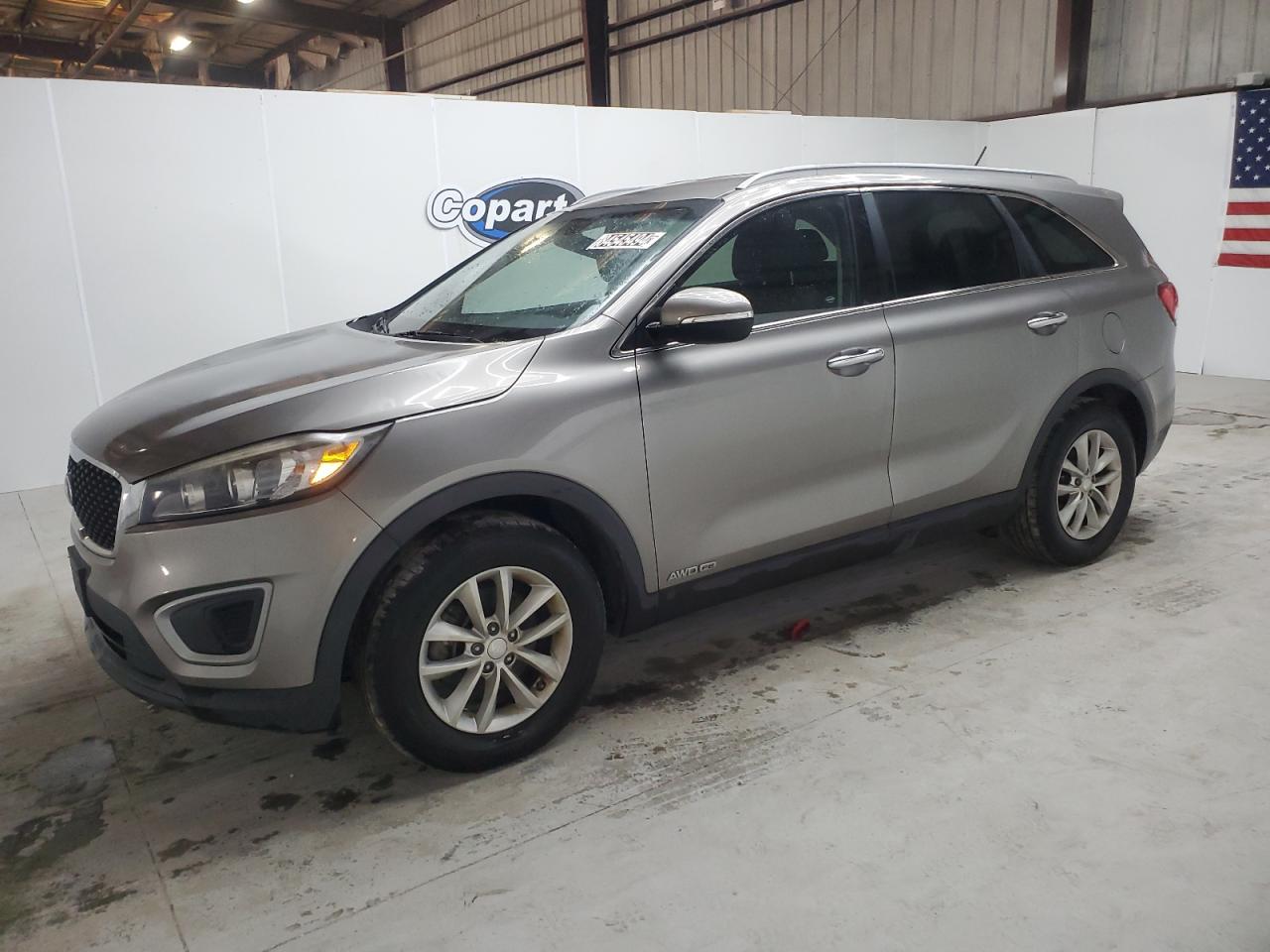 VIN 5XYPGDA53HG329342 2017 KIA SORENTO no.1