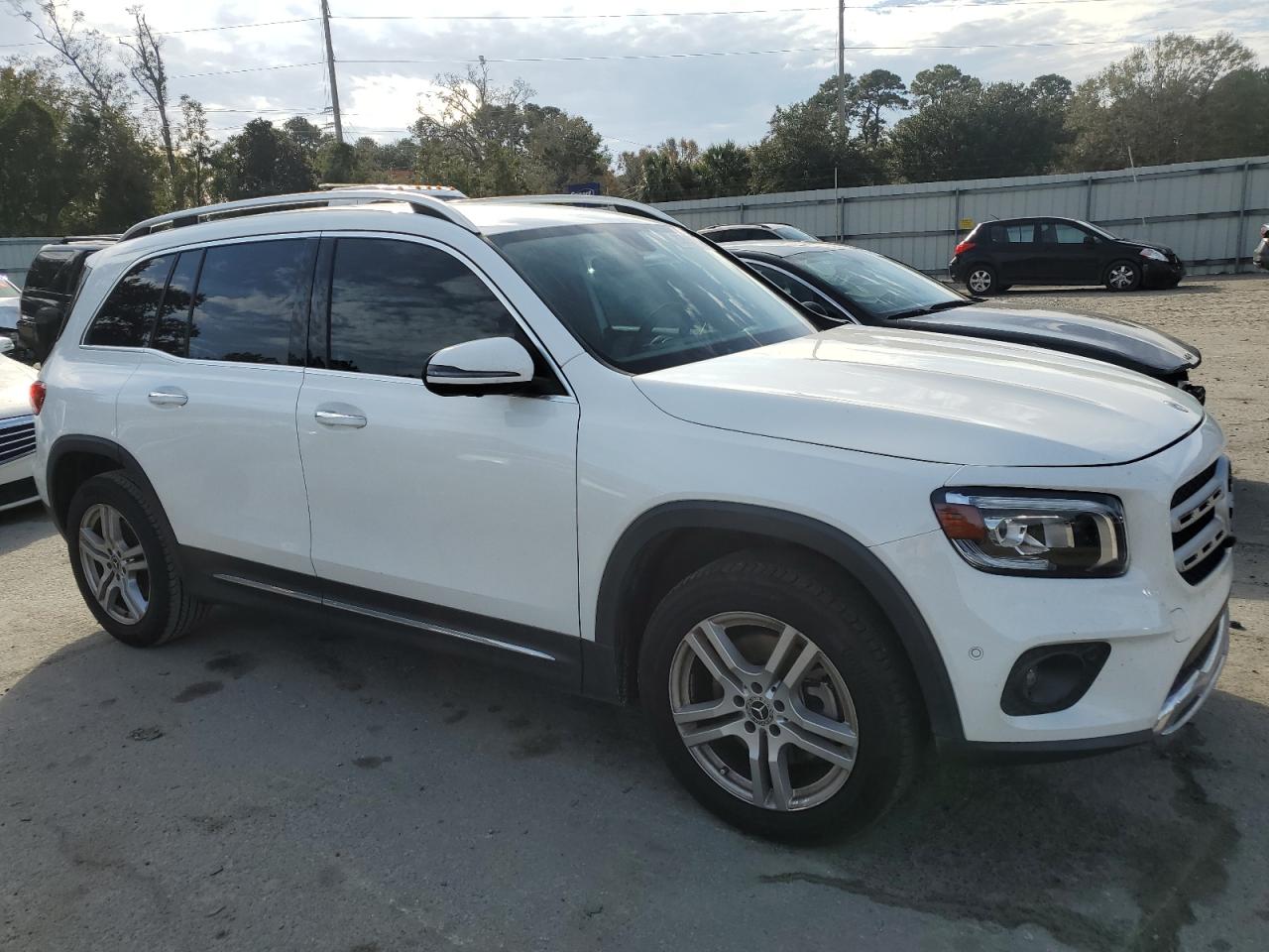 2021 Mercedes-Benz GLB - Image 4